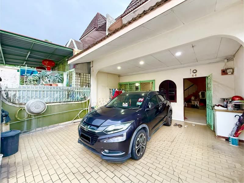 2-storey Terraced House for Sale in Taman Mega Jaya (Ampang) - Thoriq Suparman - Exterior - PropertyGuru.com.my