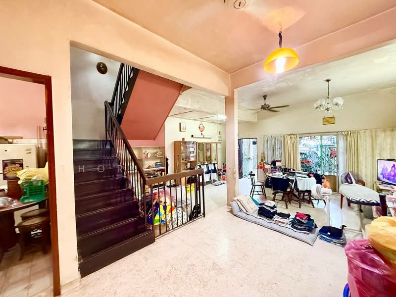 2-storey Terraced House for Sale in Taman Mega Jaya (Ampang) - Thoriq Suparman - Living Room - PropertyGuru.com.my