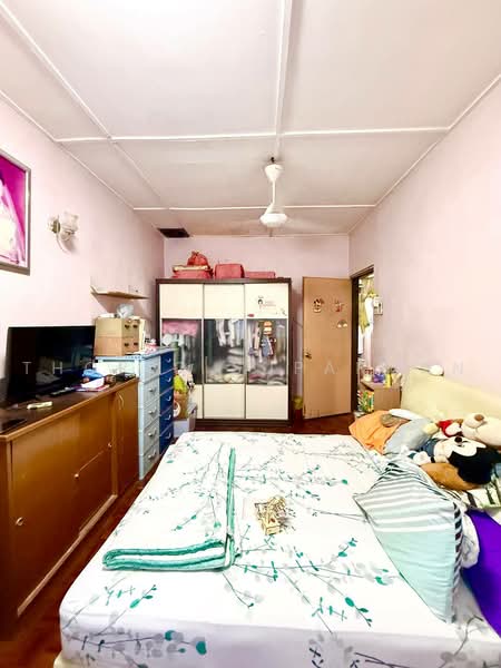 2-storey Terraced House for Sale in Taman Mega Jaya (Ampang) - Thoriq Suparman - Bedroom - PropertyGuru.com.my
