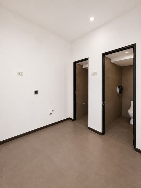 Kedai untuk Disewa di Taman Kota Syahbandar (Melaka City) - Eddy Leow - Bathroom - PropertyGuru.com.my