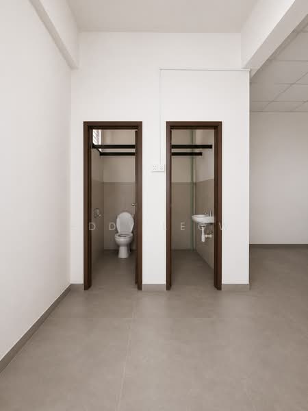Kedai untuk Disewa di Taman Kota Syahbandar (Melaka City) - Eddy Leow - Bathroom - PropertyGuru.com.my