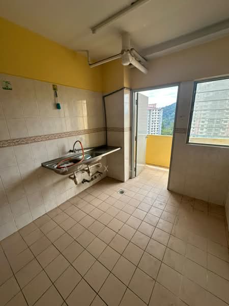 Kondominium untuk Dijual di Venice Hill - Alex Lee - Kitchen - PropertyGuru.com.my