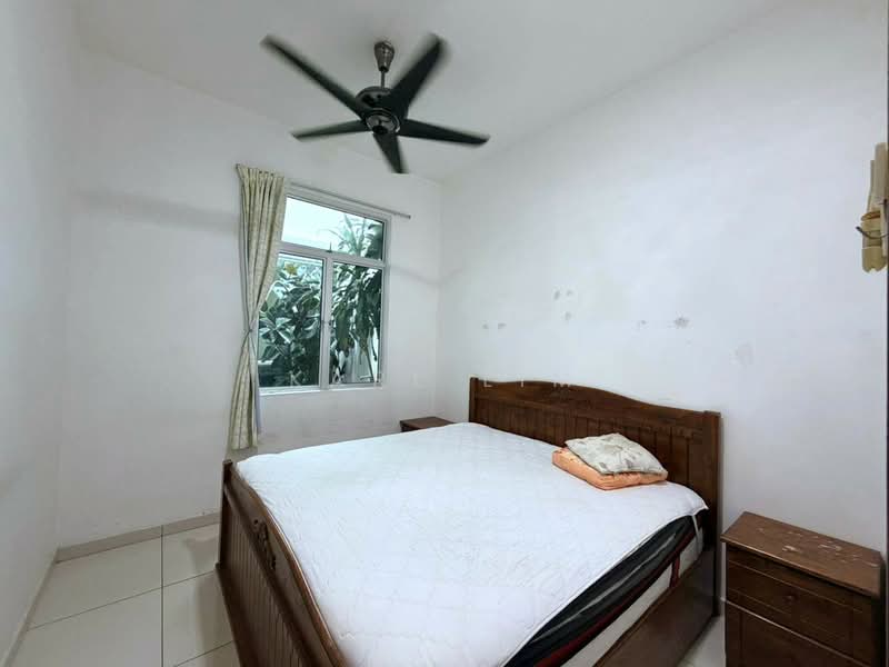 Rumah Teres 2-Tingkat untuk Dijual di Taman Mutiara Rini (Skudai) - Karl Lim - Bedroom - PropertyGuru.com.my