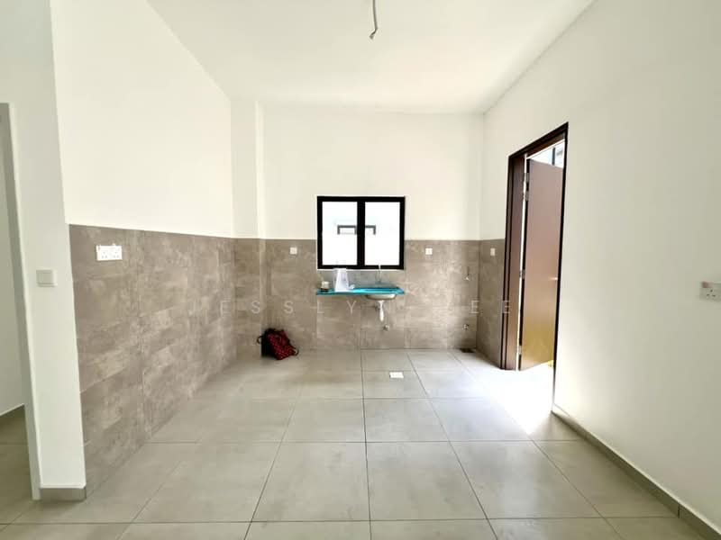 Semi-Detached House for Sale in Setia Ecohill (Semenyih) - Jesslyn Lee - Kitchen - PropertyGuru.com.my