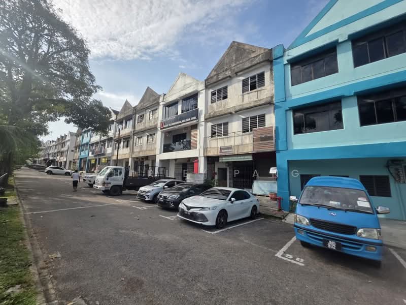 Shop / Office for Sale in Taman Puteri Wangsa (Ulu Tiram) - Shirley Pang - Exterior - PropertyGuru.com.my