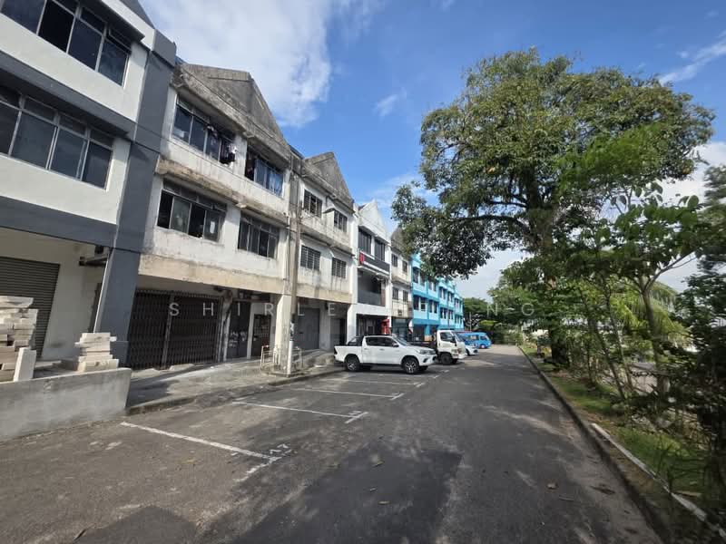 Shop / Office for Sale in Taman Puteri Wangsa (Ulu Tiram) - Shirley Pang - Exterior - PropertyGuru.com.my