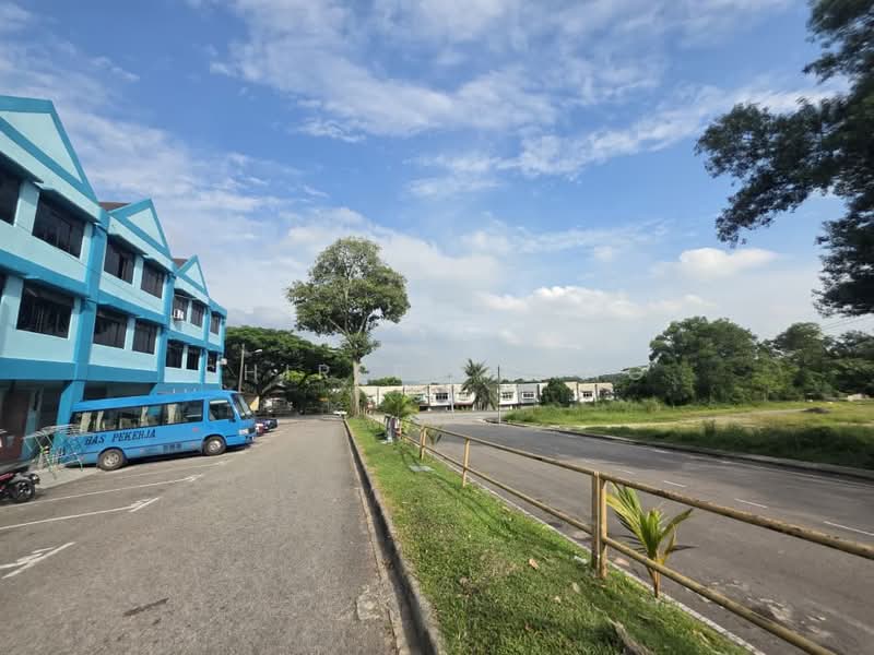 Shop / Office for Sale in Taman Puteri Wangsa (Ulu Tiram) - Shirley Pang - Exterior - PropertyGuru.com.my