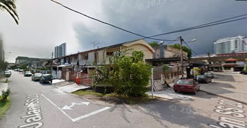 2-storey Terraced House for Sale in Damansara Kim (Petaling Jaya) - Raveen Sellaiah - Exterior - PropertyGuru.com.my