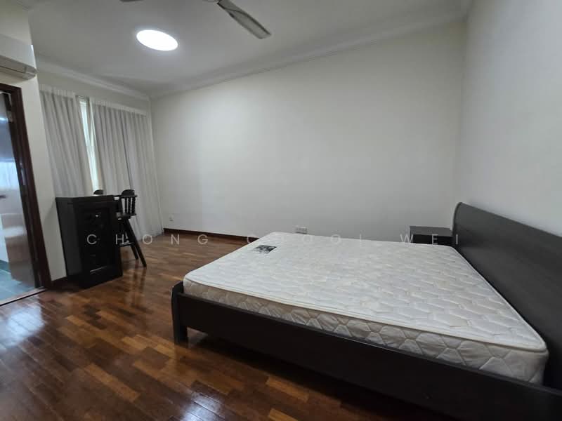 Condominium for Rent at Gurney Beach Resort - Chong Chooi Wei - Bedroom - PropertyGuru.com.my