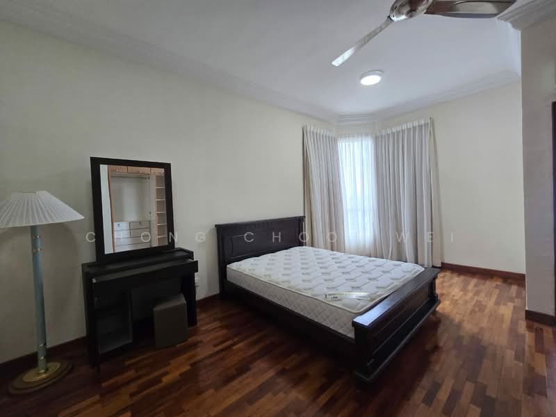 Condominium for Rent at Gurney Beach Resort - Chong Chooi Wei - Bedroom - PropertyGuru.com.my