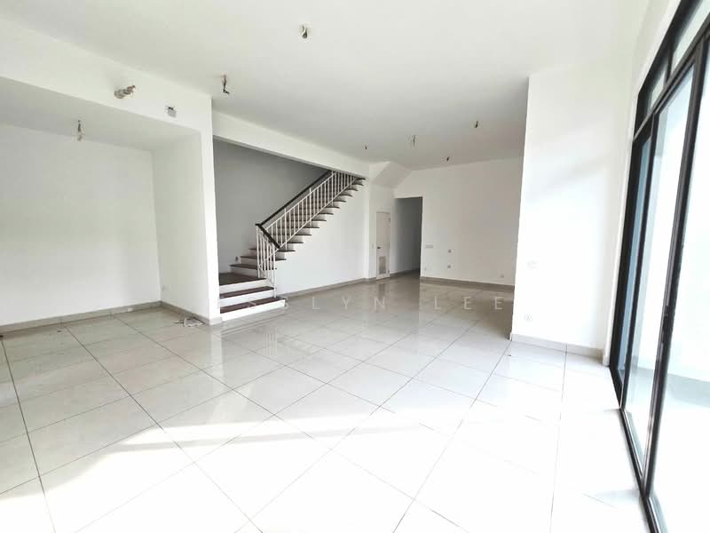 Semi-Detached House for Sale in Eco Majestic (Semenyih) - Jesslyn Lee - Living Room - PropertyGuru.com.my