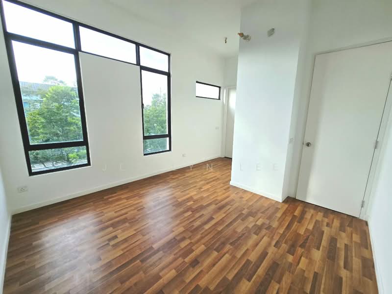 Semi-Detached House for Sale in Eco Majestic (Semenyih) - Jesslyn Lee - Bedroom - PropertyGuru.com.my