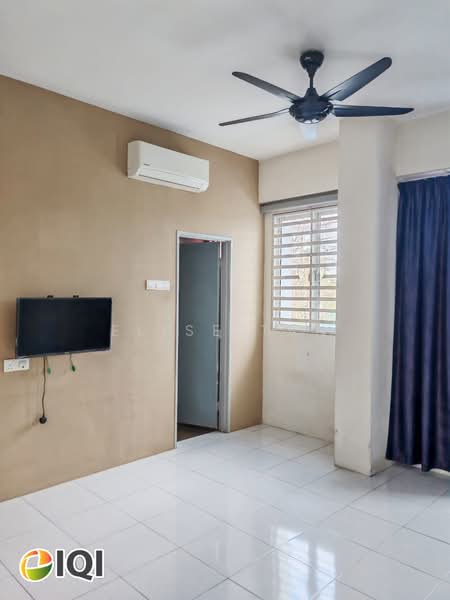 Condominium for Rent at Capri Park Condominium - Elise Tan - Living Room - PropertyGuru.com.my