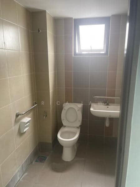 Kedai untuk Disewa di Alam Damai (Cheras) - Erica Law - Bathroom - PropertyGuru.com.my