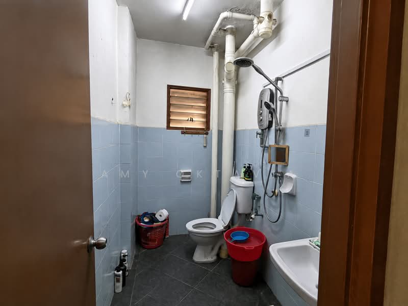 Apartment for Sale at Vista Lavender - Amy Oktavia - Bathroom - PropertyGuru.com.my