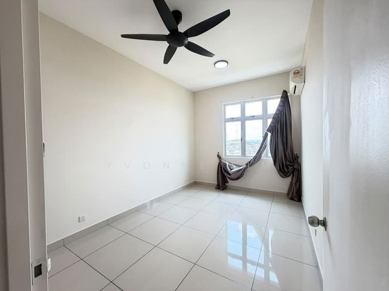 Kediaman Servis untuk Dijual di Meridin Bayvue Serviced Apartment - Yvonne Lim - PropertyGuru.com.my
