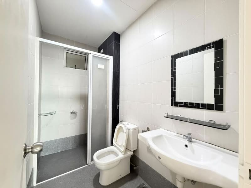Kediaman Servis untuk Dijual di Meridin Bayvue Serviced Apartment - Yvonne Lim - PropertyGuru.com.my
