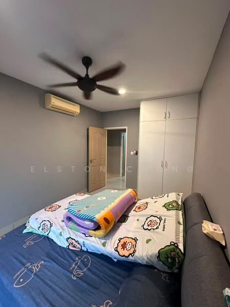 Apartment for Sale at Austin Suites (Permata Austin) - Elston Chong - Bedroom - PropertyGuru.com.my
