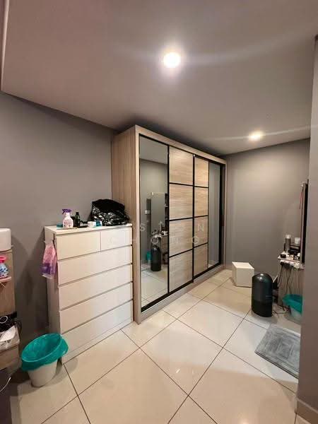 Apartment for Sale at Austin Suites (Permata Austin) - Elston Chong - Bedroom - PropertyGuru.com.my