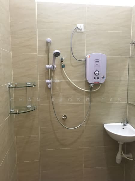 Rumah Teres 2-Tingkat untuk Disewa di Bandar Damai Perdana (Cheras) - Chan Keong Tan - Bathroom - PropertyGuru.com.my