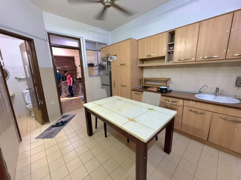 2-storey Terraced House for Sale in Seksyen 5 (Kota Damansara) - Natira Sulaiman - Kitchen - PropertyGuru.com.my