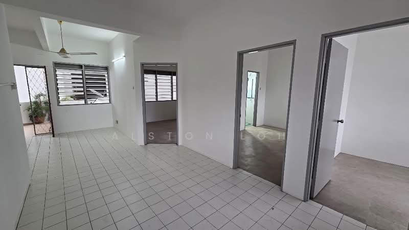 Kondominium untuk Dijual di Edgecumbe Court - Alston Loh - Living Room - PropertyGuru.com.my