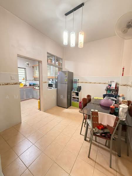 2-storey Terraced House for Sale in Bukit Indah (Iskandar Puteri (Nusajaya)) - Amir Faris Rusli - Kitchen - PropertyGuru.com.my