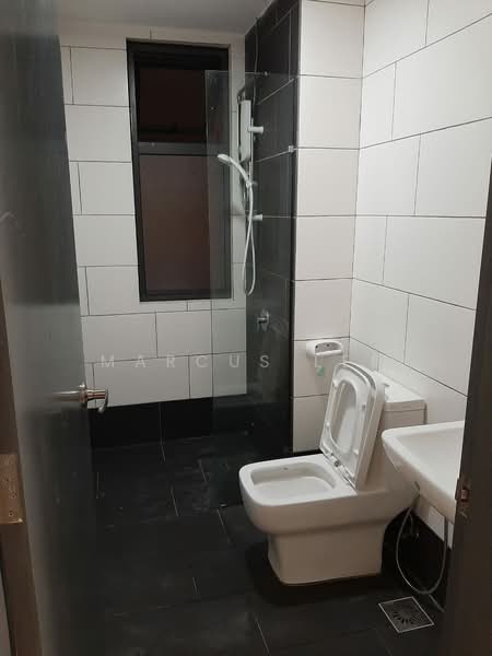 Kondominium untuk Disewa di Selayang 18 - Marcus Lee - Bathroom - PropertyGuru.com.my