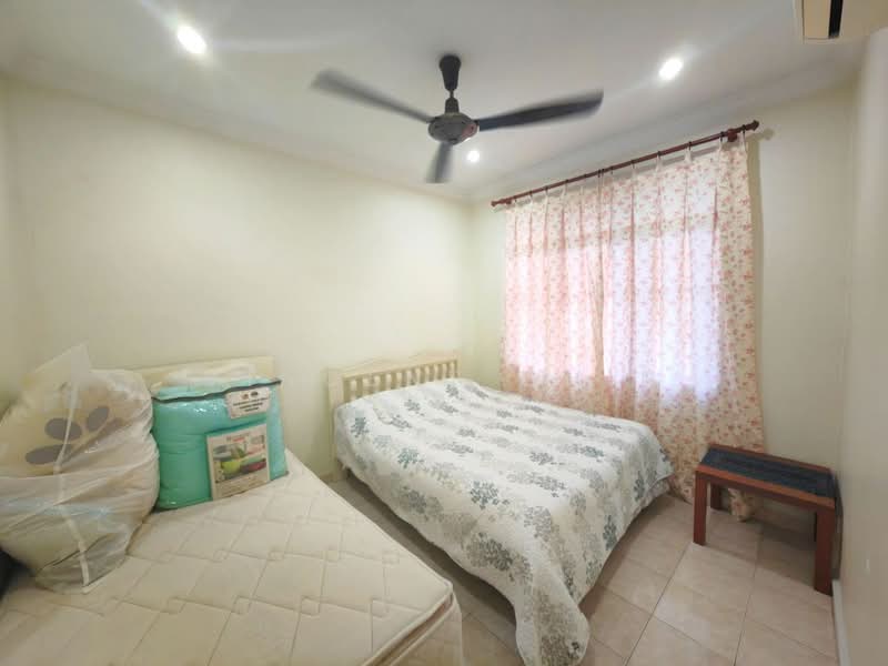 Condominium for Rent at Golf Vista Resort Homes - Vincent Chin - Bedroom - PropertyGuru.com.my