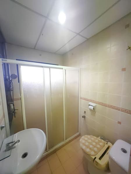 Condominium for Rent at Golf Vista Resort Homes - Vincent Chin - Bathroom - PropertyGuru.com.my