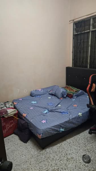 1-storey Terraced House for Sale in Taman Pelangi (Johor Bahru) - Tommy Tai - Bedroom - PropertyGuru.com.my