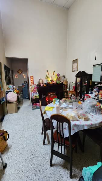 1-storey Terraced House for Sale in Taman Pelangi (Johor Bahru) - Tommy Tai - Living Room - PropertyGuru.com.my