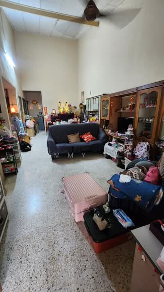 1-storey Terraced House for Sale in Taman Pelangi (Johor Bahru) - Tommy Tai - Living Room - PropertyGuru.com.my
