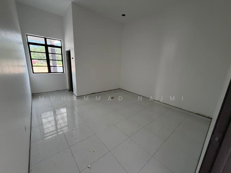 Semi-Detached House for Sale in Kampung Baru Tebing Tembah (Kuala Paka) - Muhammad Najmi - Interior - PropertyGuru.com.my