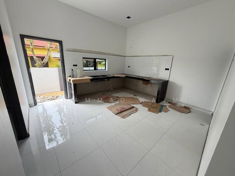 Semi-Detached House for Sale in Kampung Baru Tebing Tembah (Kuala Paka) - Muhammad Najmi - Kitchen - PropertyGuru.com.my
