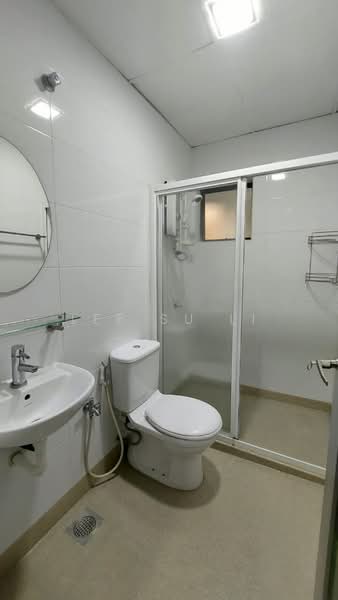 Condominium for Rent at Indah Villa Condominium - Lee Su Li - Bathroom - PropertyGuru.com.my