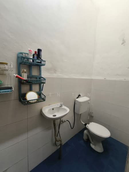 Rumah Teres 1-Tingkat untuk Dijual di Taman Impian Emas (Skudai) - Iden Tan - Bathroom - PropertyGuru.com.my