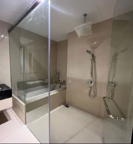 Kediaman Servis untuk Dijual di Pavilion Ceylon Hill - Rina . - Bathroom - PropertyGuru.com.my