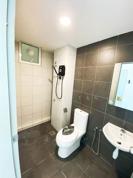 Condominium for Rent at Fairview Residence - Jerry Tan - Bathroom - PropertyGuru.com.my