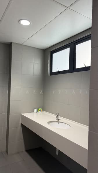 Office for Rent in Bukit Jelutong (Shah Alam) - Izzaza Izzati - Bathroom - PropertyGuru.com.my
