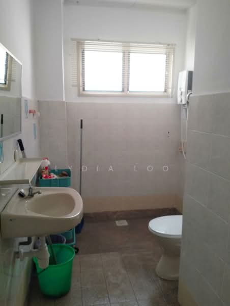 Rumah Teres untuk Disewa di Usj 3 (Subang Jaya) - Lydia Loo - Bathroom - PropertyGuru.com.my