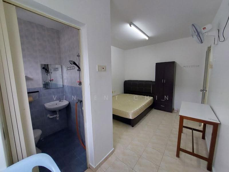 Apartment for Rent at Permai Lake View Apartment - Vincent Chin - Bedroom - PropertyGuru.com.my