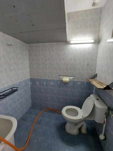 Apartment for Rent at Permai Lake View Apartment - Vincent Chin - Bathroom - PropertyGuru.com.my