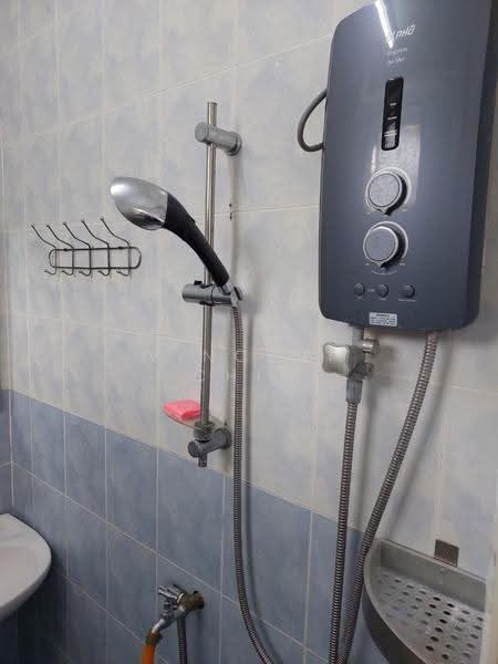 Apartment for Rent at Permai Lake View Apartment - Vincent Chin - Bathroom - PropertyGuru.com.my
