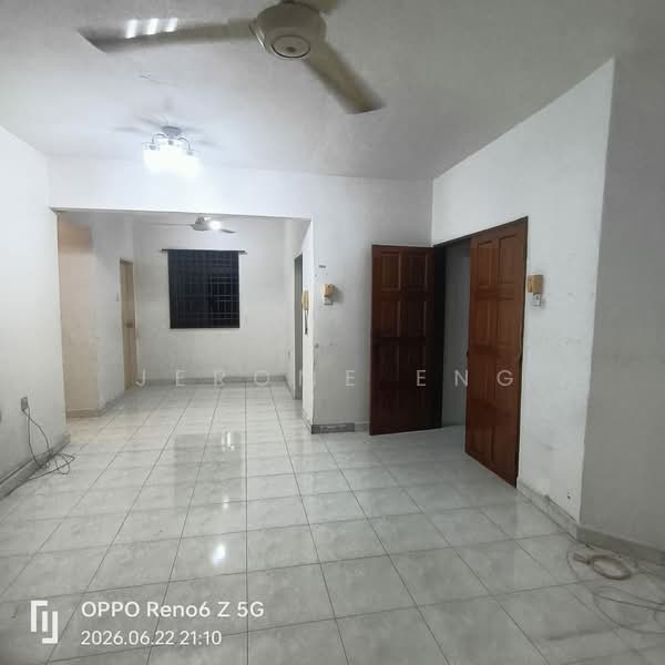 Kondominium untuk Dijual di Tiara View - Jerome Eng - Living Room - PropertyGuru.com.my