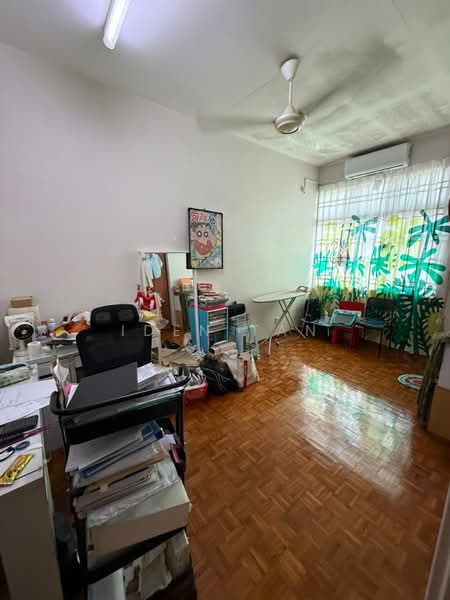 2-storey Terraced House for Sale in Taman Gaya (Ulu Tiram) - Iden Tan - Study - PropertyGuru.com.my