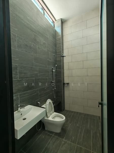 Rumah Berkembar untuk Dijual di Ujong Pasir (Melaka) - Mario Seet - Bathroom - PropertyGuru.com.my