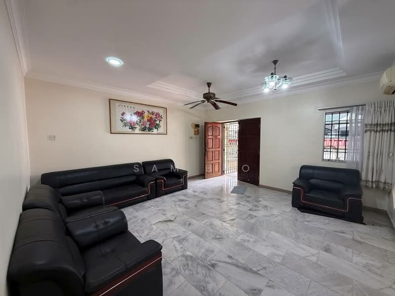 Rumah Berkembar untuk Dijual di Taman Delima (Kluang) - Sam Bro - Living Room - PropertyGuru.com.my