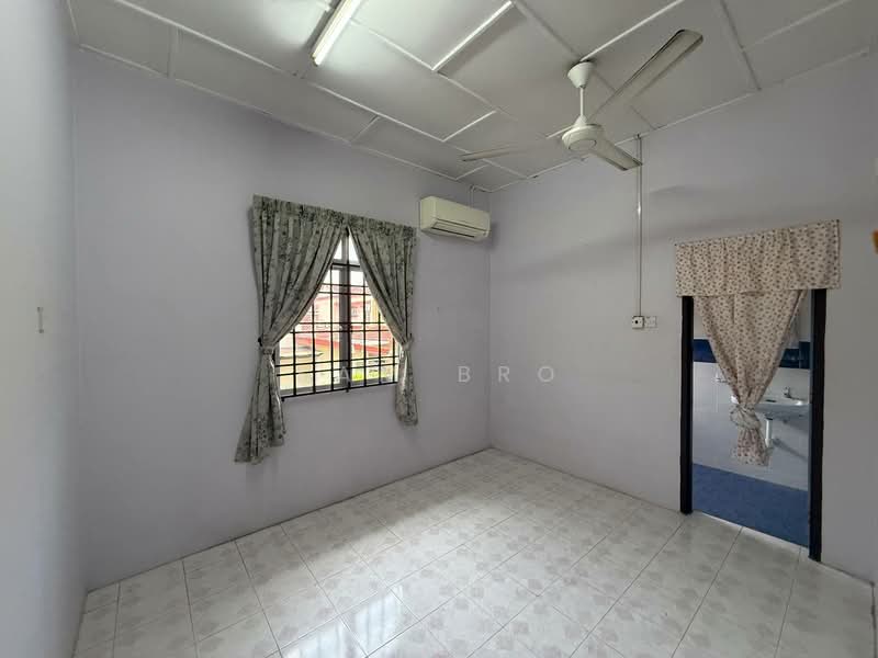 Rumah Berkembar untuk Dijual di Taman Delima (Kluang) - Sam Bro - Interior - PropertyGuru.com.my