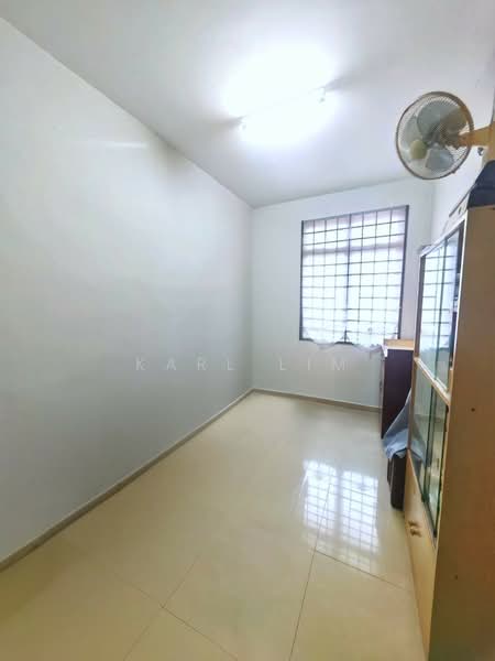 Rumah Berkembar untuk Dijual di Taman Bukit Kempas (Tampoi) - Karl Lim - Interior - PropertyGuru.com.my